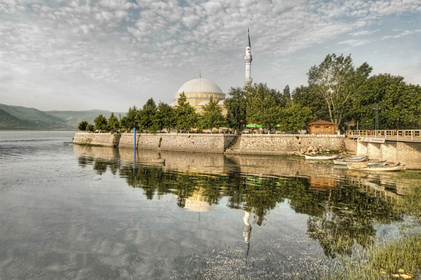 Gölyazı