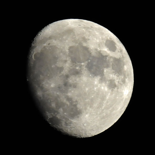 Ay fotoğrafı kroplu Tamron 500mm